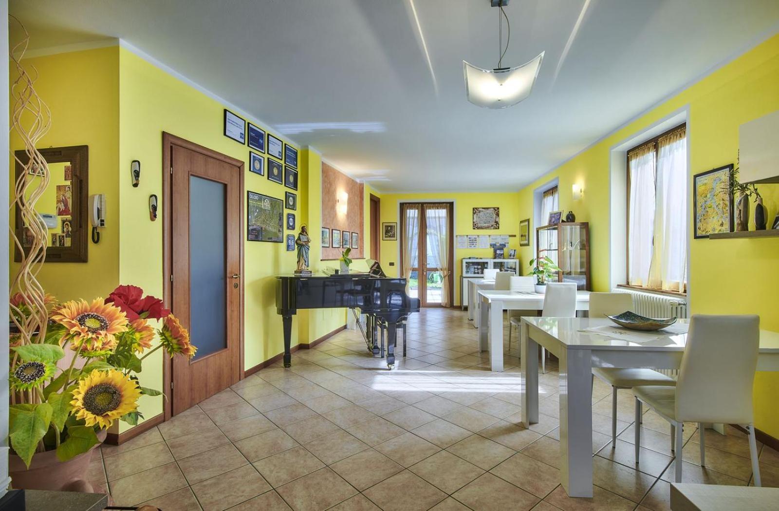 B&B-Foresteria Casa Della Musica Lake Como Mandello del Lario Ngoại thất bức ảnh