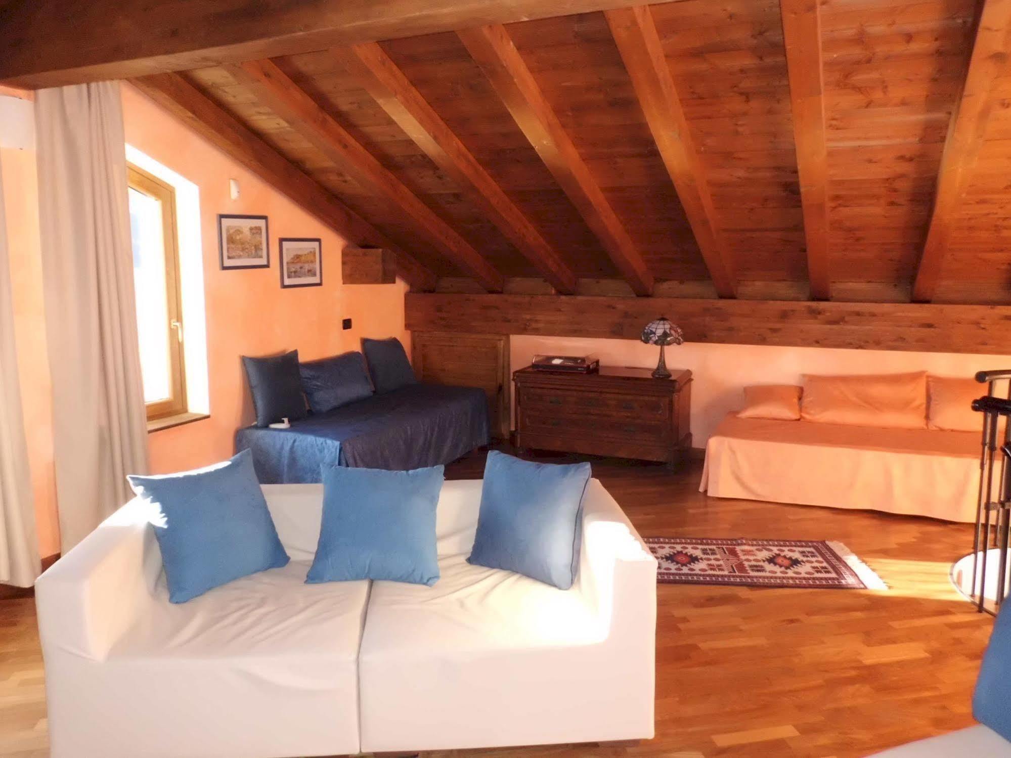 B&B-Foresteria Casa Della Musica Lake Como Mandello del Lario Ngoại thất bức ảnh