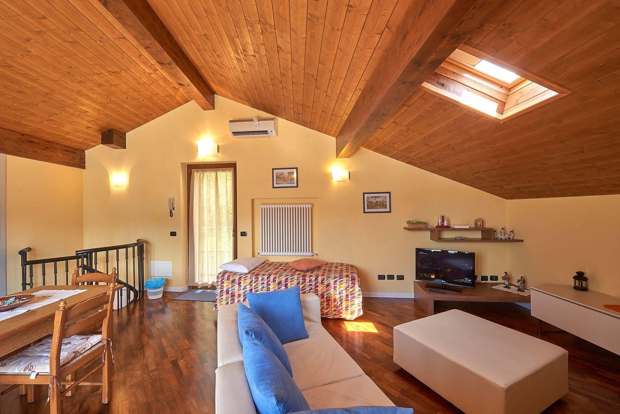 B&B-Foresteria Casa Della Musica Lake Como Mandello del Lario Ngoại thất bức ảnh