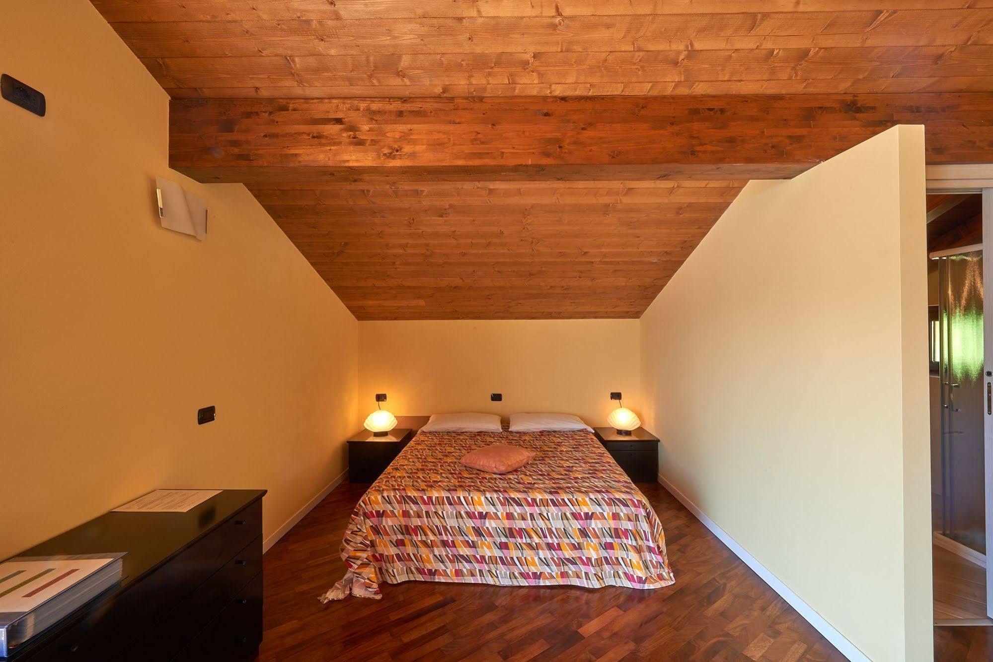 B&B-Foresteria Casa Della Musica Lake Como Mandello del Lario Ngoại thất bức ảnh