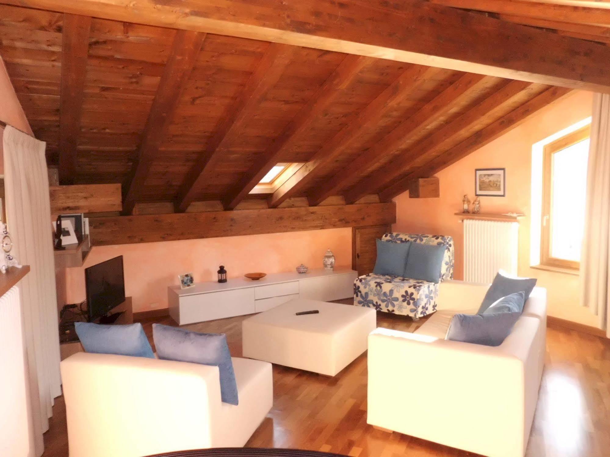 B&B-Foresteria Casa Della Musica Lake Como Mandello del Lario Ngoại thất bức ảnh